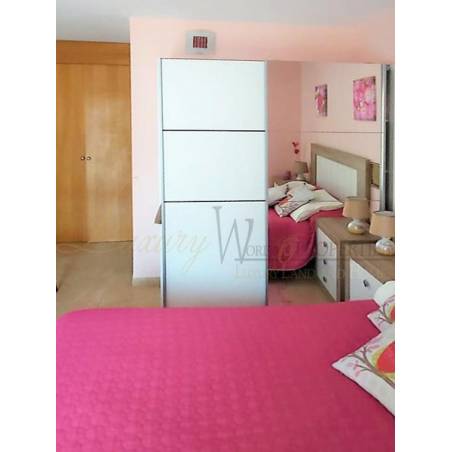 Sprzedaż - Nieruchomości - Dom / Apartament - Calle Mencey Anaga 1